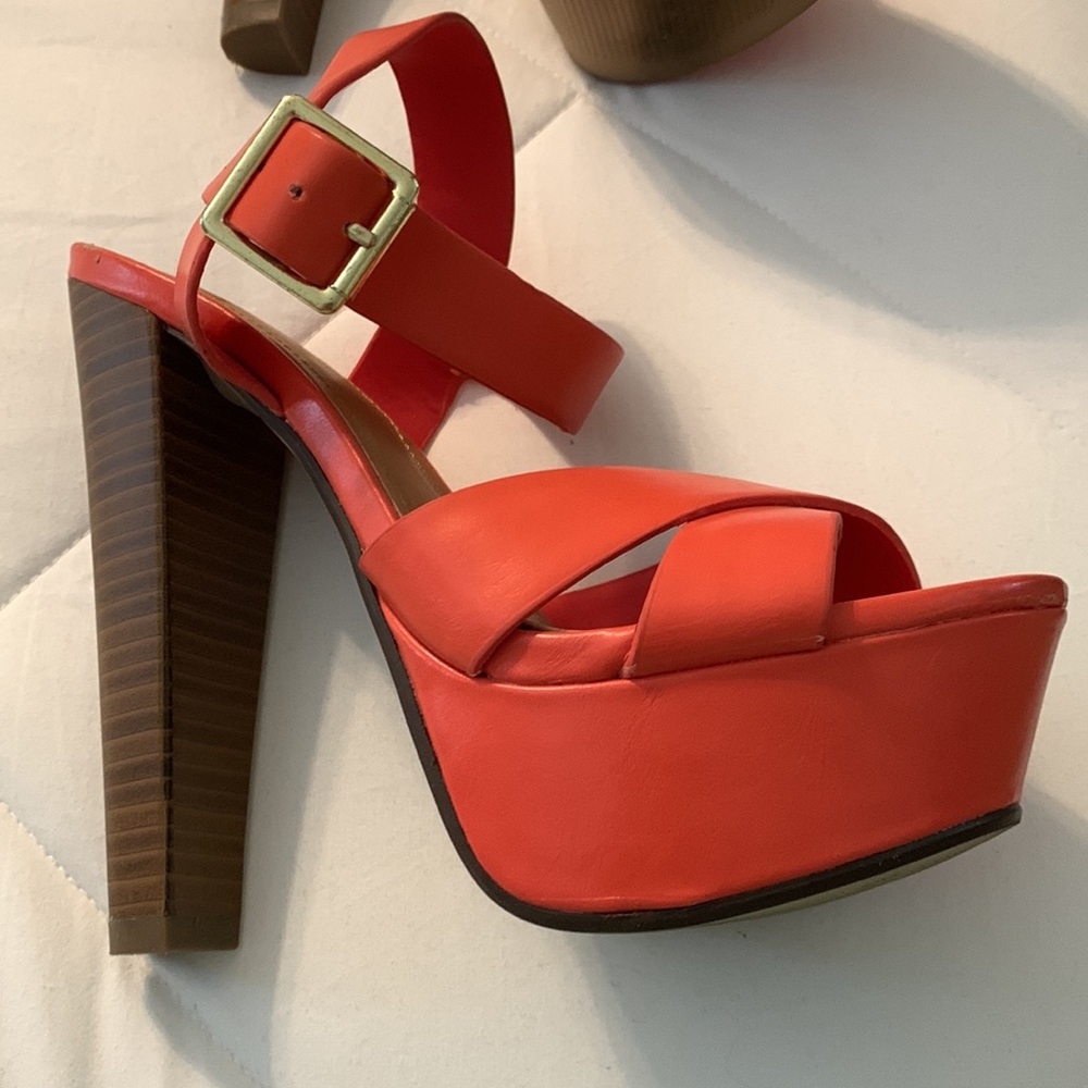 Shoes - Picture 5 of 5